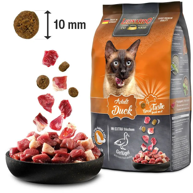 LEONARDO Dry Food with Duck for Long Haired Adult Cats (1+ Years)